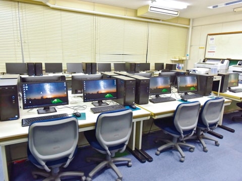 CAD 実習室