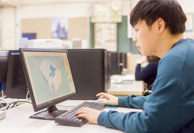写真:CAD実習を行う学生たち